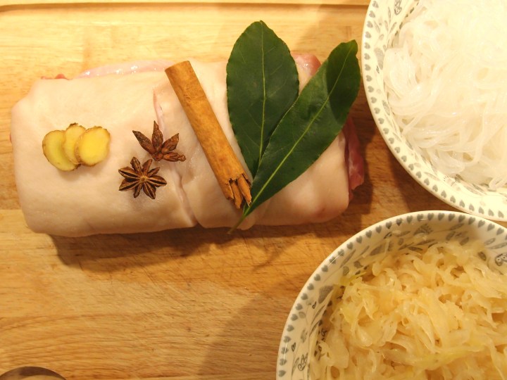 Pork_belly_sauerkraut_stew