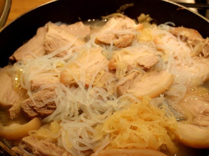 Pork_belly_sauerkraut_stew