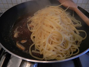 linguine alla bottarga_pasta dish_sardinian recipe