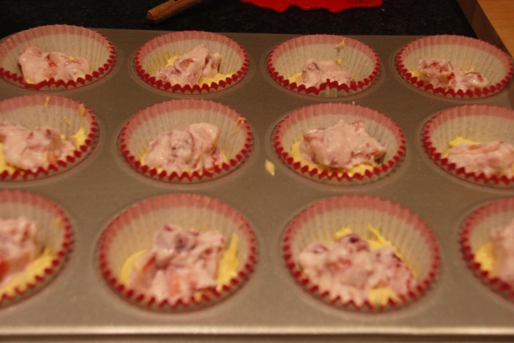 Strawberries_and_cream_cupcakes